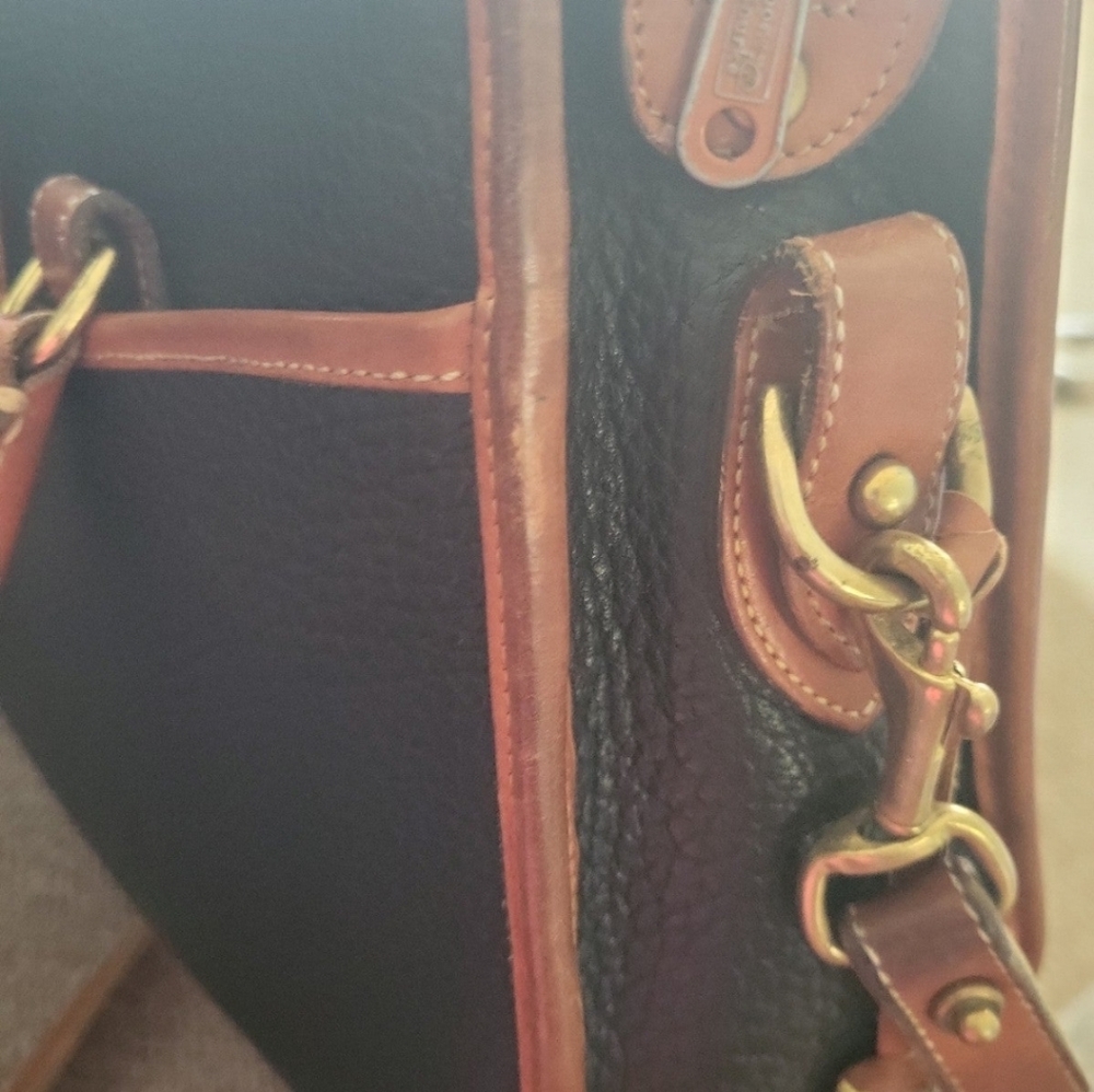 Dooney & Bourke All weather Satchel Bag - Picture 5 of 6
